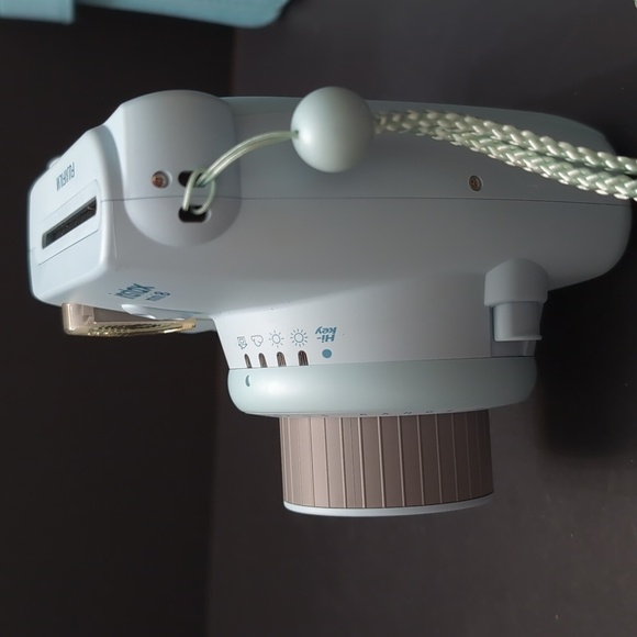 Fuji Film Instax Mini 9 Blue Instant Film Camera. - Picture 11 of 15